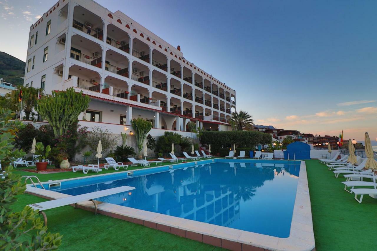 Park Hotel Silemi Letojanni Exterior foto
